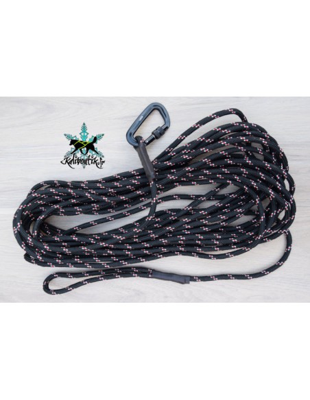 Longe pour chien de 10 ou 15m Kaliboutik noire avec motifs jaune et rouge