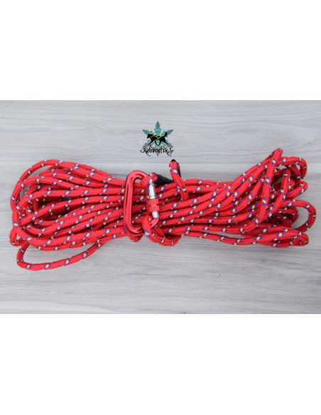 Longe pour chien de 10 ou 15m Kaliboutik rouge avec motifs jaune vue enroulée