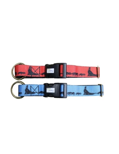 Collier rouge et bleu avec clip - vue de profil